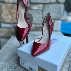 Jessica Simpson Red Textured Heels Ladies Size 4. Comes with box.